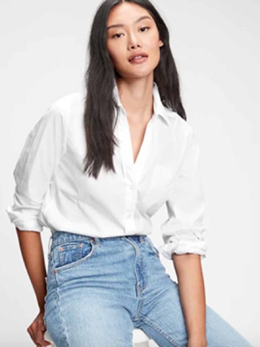 GAP White Long-Sleeve Button-Up Shirt with Chest Pocket